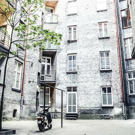 Apartament Kochanowskiego 6 *